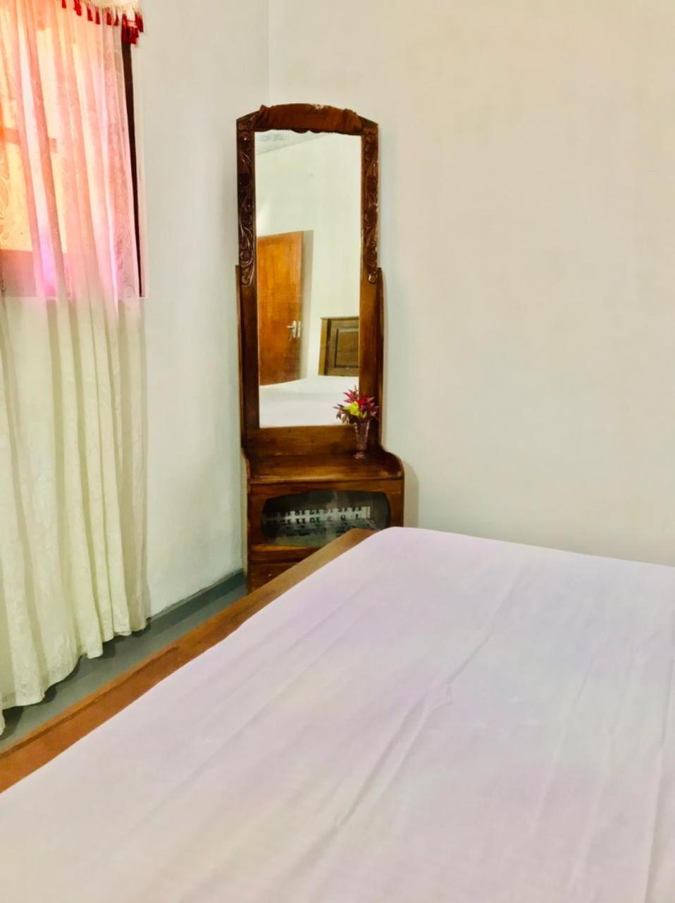 Apartamento Lucky Mongrooves Midigama East Exterior foto
