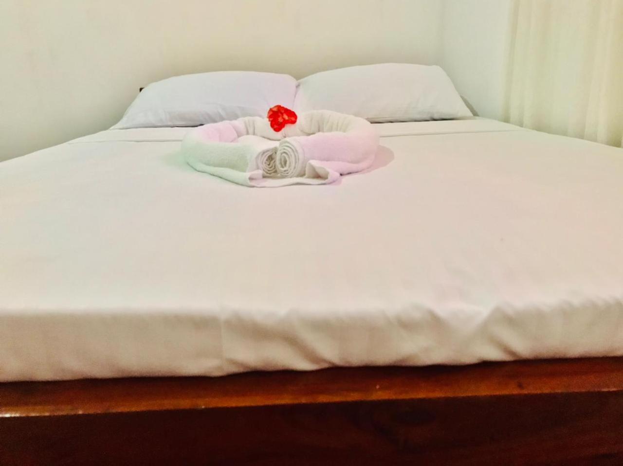 Apartamento Lucky Mongrooves Midigama East Exterior foto